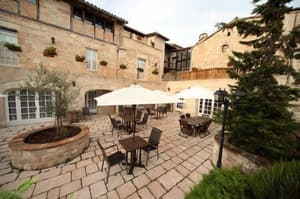 thumbnail: Courtyard