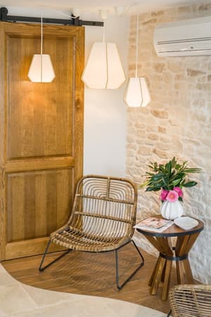 thumbnail: Interior