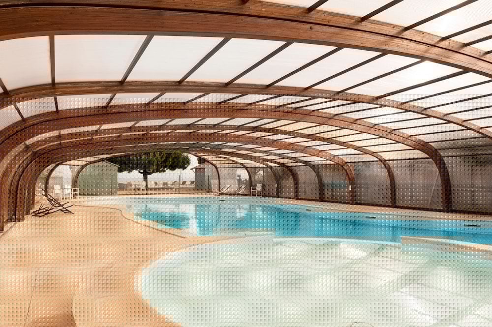 Swimming pool-spa