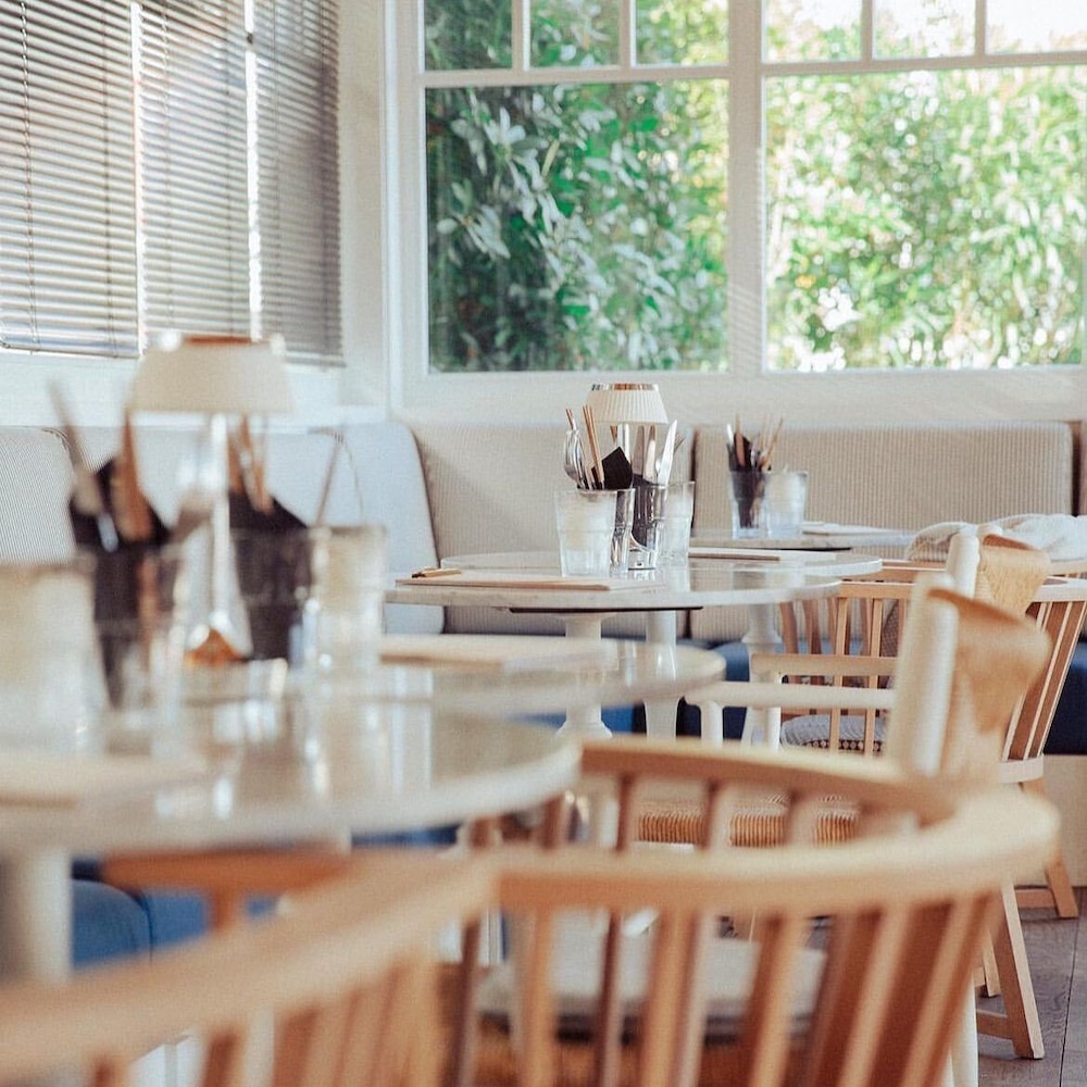 Restaurant-cafeteria