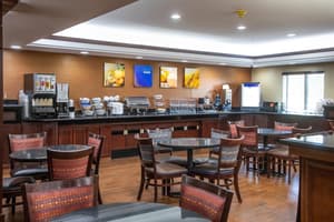 thumbnail: Breakfast area