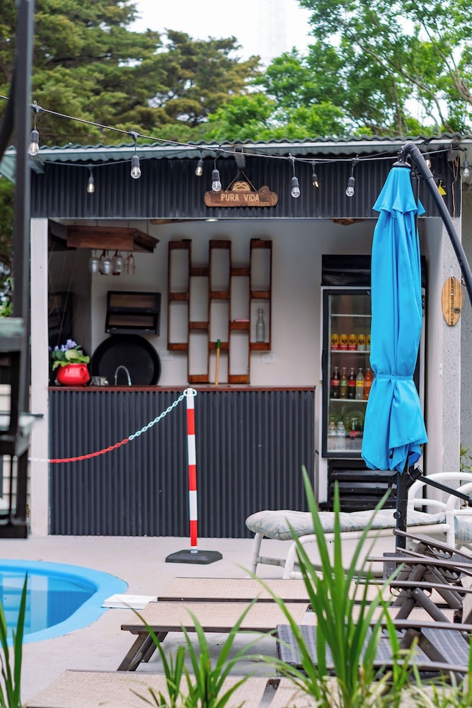 Poolside bar