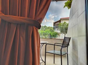 thumbnail: Balcony
