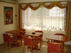 thumbnail: Restaurant