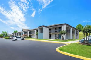 thumbnail: Exterior