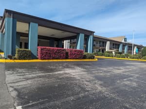 thumbnail: Exterior