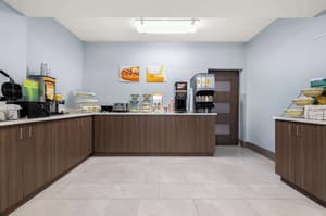 thumbnail: Breakfast area