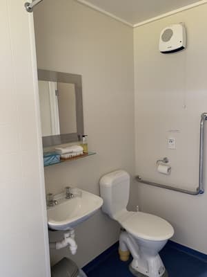 thumbnail: Bathroom shower