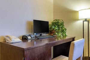 thumbnail: Business center