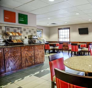 thumbnail: Breakfast area