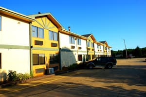 thumbnail: Exterior