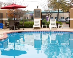 thumbnail: Pool