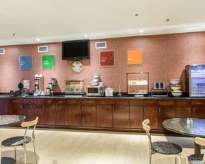 thumbnail: Breakfast area