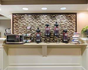 thumbnail: Breakfast area