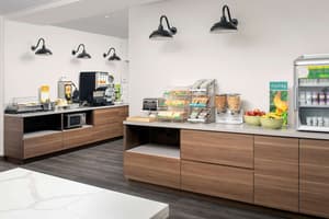 thumbnail: Breakfast area
