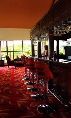 thumbnail: Bar (on property)