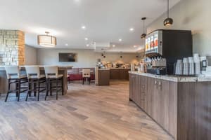 thumbnail: Breakfast area