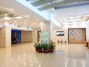 thumbnail: Lobby