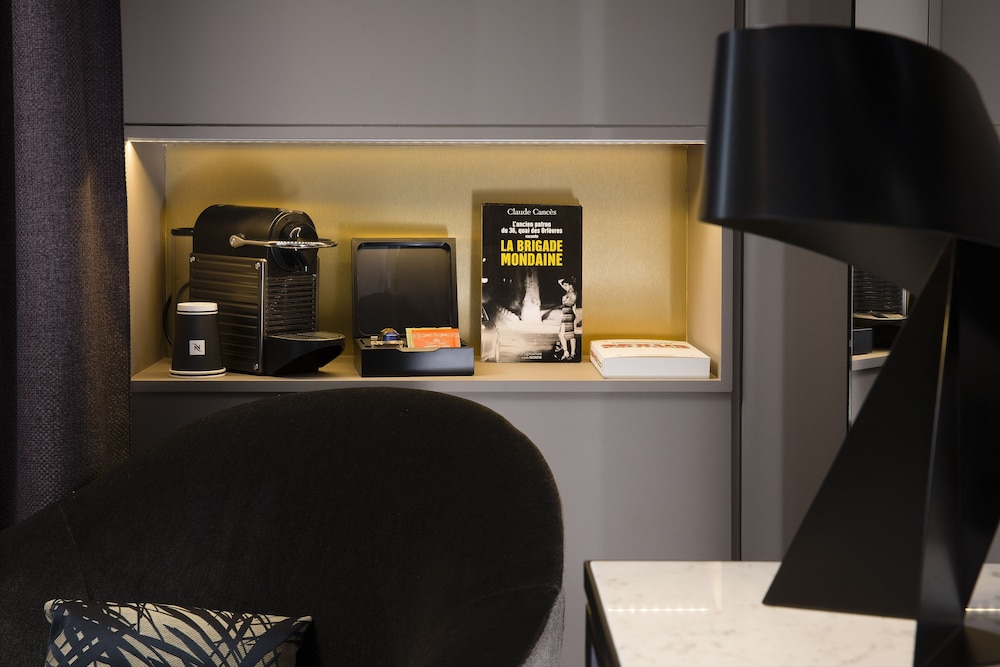 Room amenity