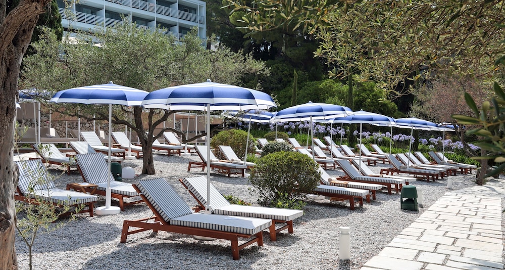 Sundeck