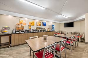 thumbnail: Breakfast area