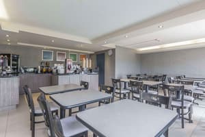 thumbnail: Breakfast area