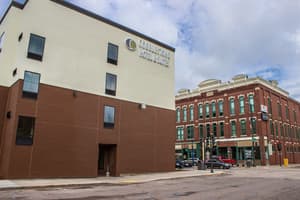 thumbnail: Exterior