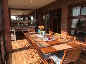 thumbnail: Breakfast area