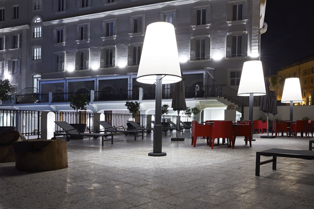 Front of property - evening/night