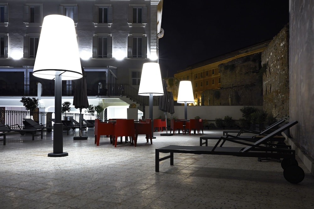 Front of property - evening/night