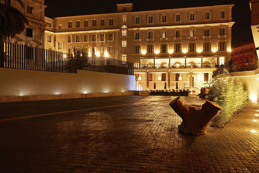 Front of property - evening/night