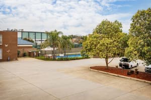thumbnail: Street view