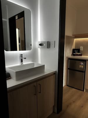 thumbnail: Bathroom
