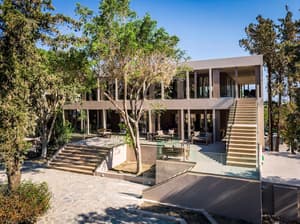 thumbnail: Exterior