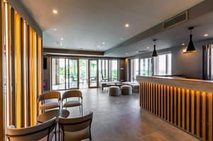 thumbnail: Bar (on property)