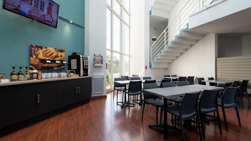 Restaurant-cafeteria