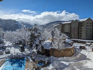 thumbnail: Mountain view