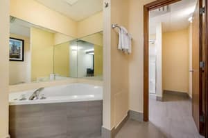 thumbnail: Jetted tub