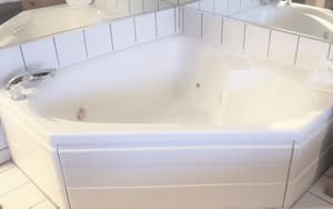 thumbnail: Jetted tub