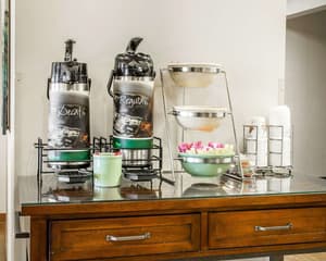 thumbnail: Breakfast area