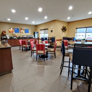 thumbnail: Breakfast area