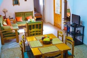 thumbnail: In-room dining