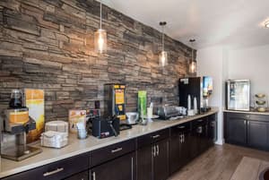thumbnail: Breakfast area