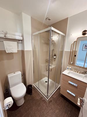 thumbnail: Bathroom