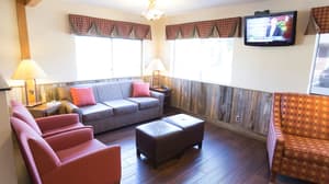 thumbnail: Lobby sitting area
