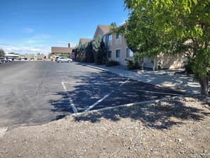 thumbnail: Parking