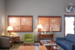 thumbnail: Lobby sitting area