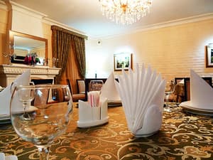 thumbnail: Restaurant