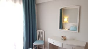 thumbnail: Interior