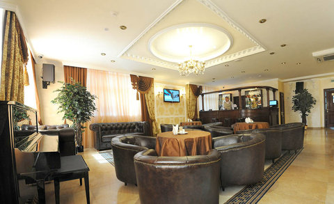 Lobby bar